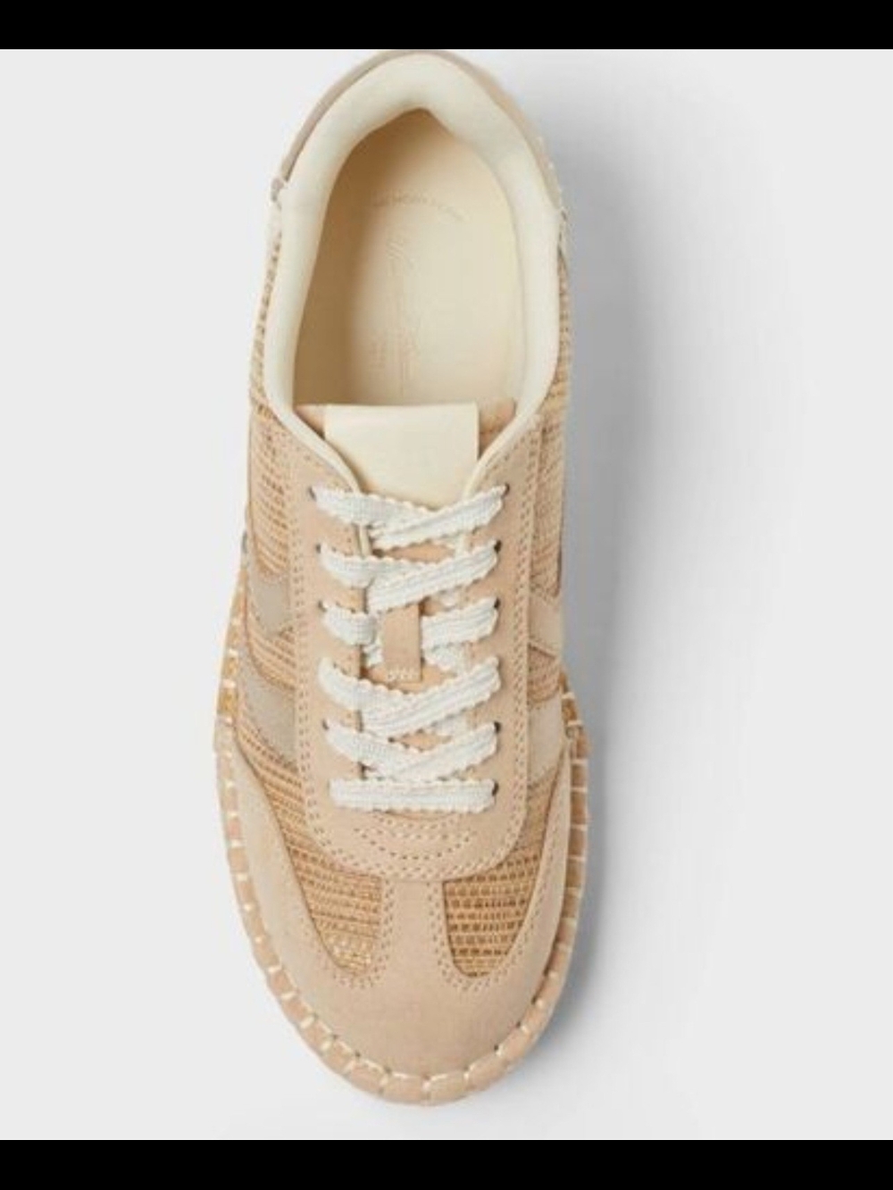 Universal Thread - Women’s Beige Casual Lace-Up Sneakers
